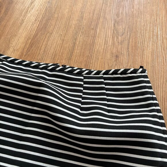 KASPER Mid Rise Mid Thigh Pencil Skirt Horizontal Stripe B/W Women’s Size 6 - Picture 4 of 8